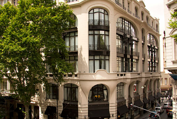 HOTEL TANGO