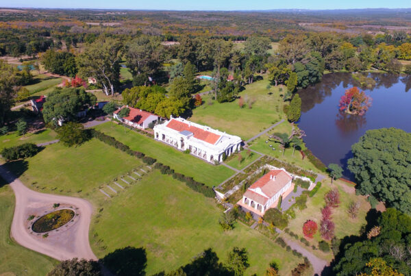 PUEBLO ESTANCIA LA PAZ